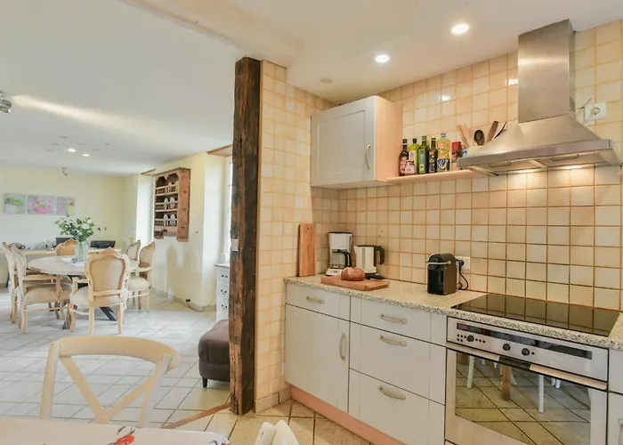 Orchidee Semesterbostad *